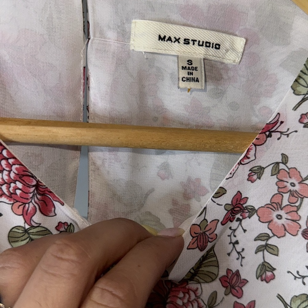Max Studio -Sleeveless Floral Tunic Top Size Small - Picture 7 of 11